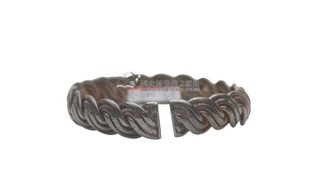 金屬製繩索紋手環一對藏品圖，第4張