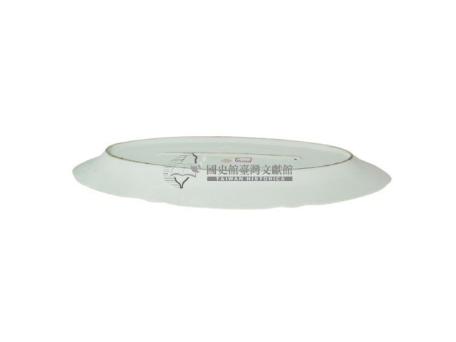 金邊花口粉彩府徽章款瓷盤藏品圖，第4張