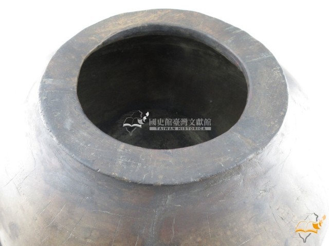 帶蓋窄口鼓腹木胎甕藏品圖，第4張