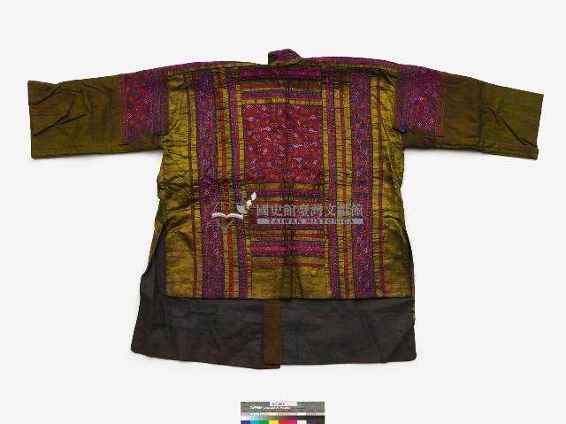 中國黃平苗族女性服飾一套藏品圖，第5張