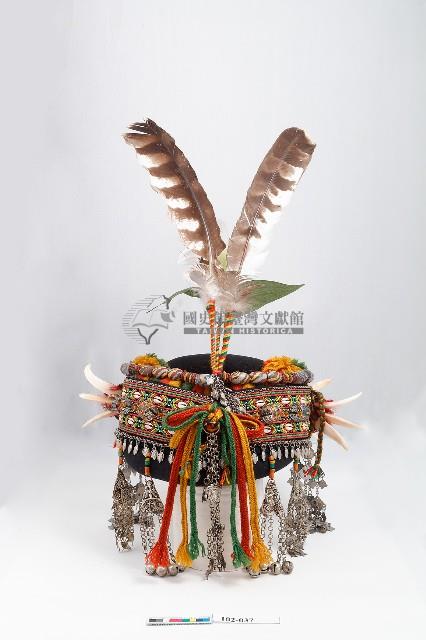 排灣族傳統女頭冠藏品圖，第2張