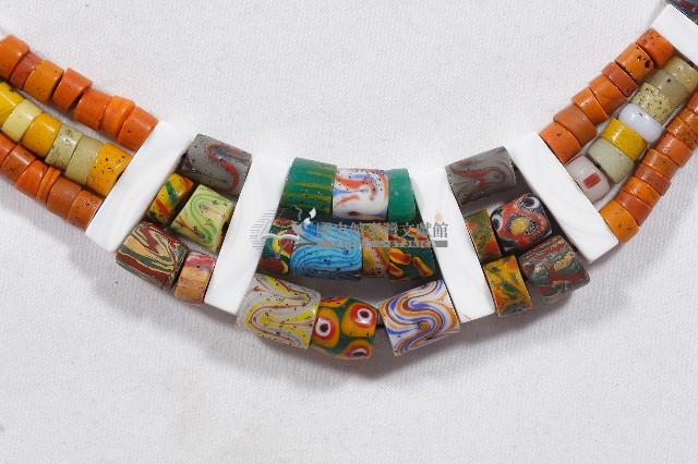 魯凱族男頸鍊藏品圖，第2張