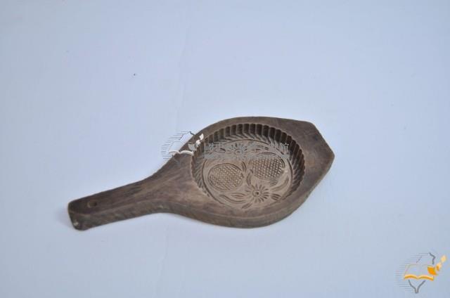 木胎菊花紋製糕模具藏品圖，第2張