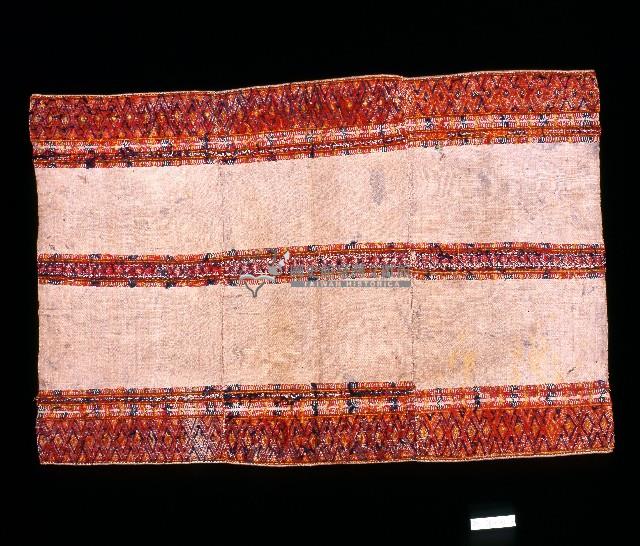 排灣族褐色織品方巾藏品圖，第2張