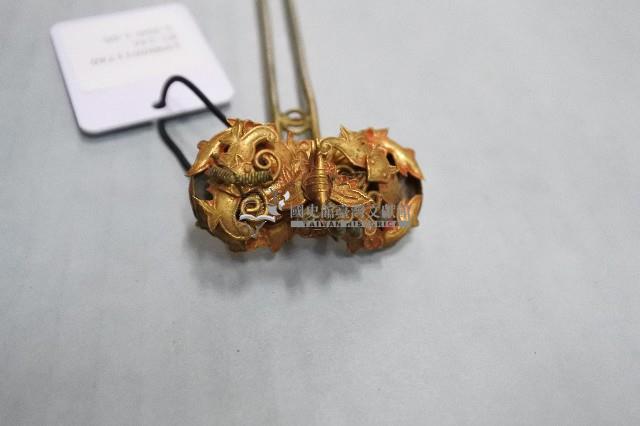 清代蝠蝶鎏金髮釵藏品圖，第2張