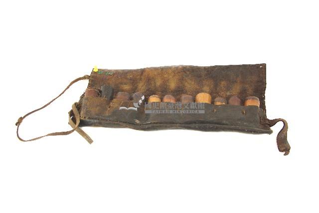 魯凱族火藥筒藏品圖，第2張