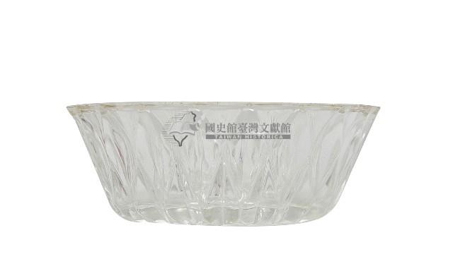 蓮瓣型花口玻璃缸藏品圖，第2張