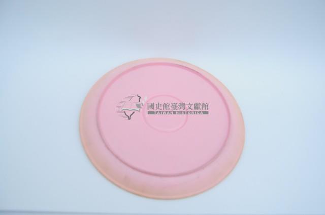 粉色貼花彩繪花卉紋塑膠盤藏品圖，第2張