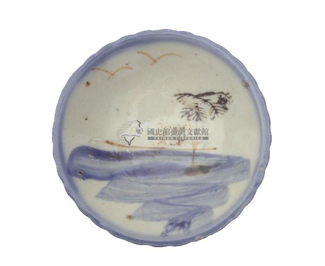 青花彩繪寫意山水紋花口碗藏品圖，第2張