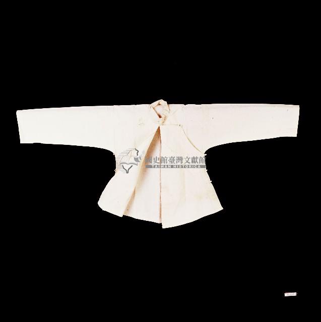 臺灣漢人族群女性白色立領大襟衫藏品圖，第2張