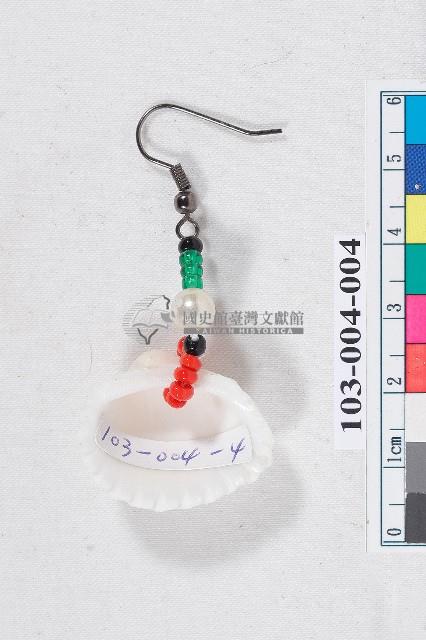 布農族女耳飾藏品圖，第2張