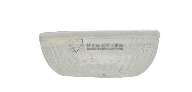 乳白色蓮瓣紋玻璃洗藏品圖，第2張