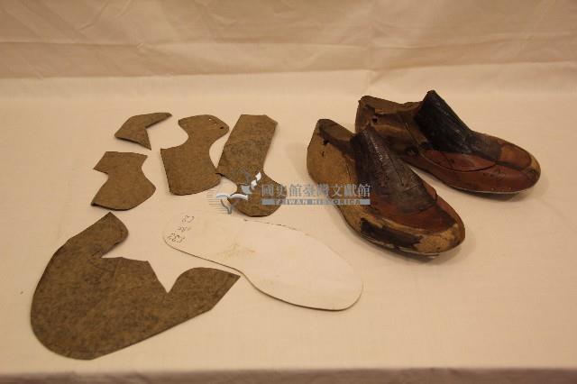 木製鞋模含紙樣藏品圖，第2張