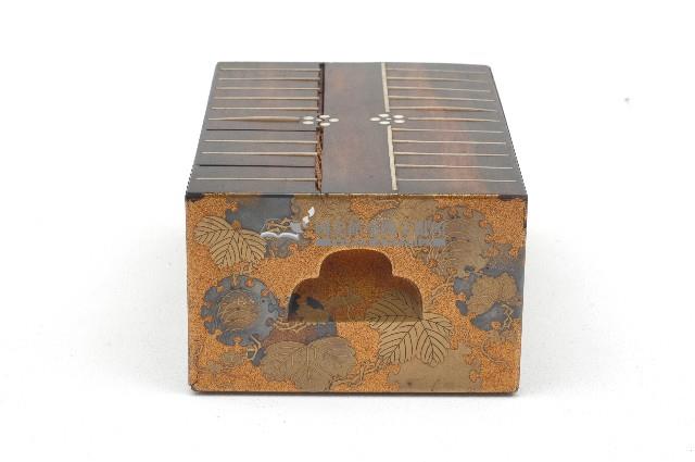 木胎長方木紋蒔繪雙六棋盤藏品圖，第2張
