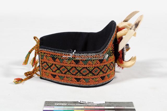 魯凱族男頭飾藏品圖，第2張