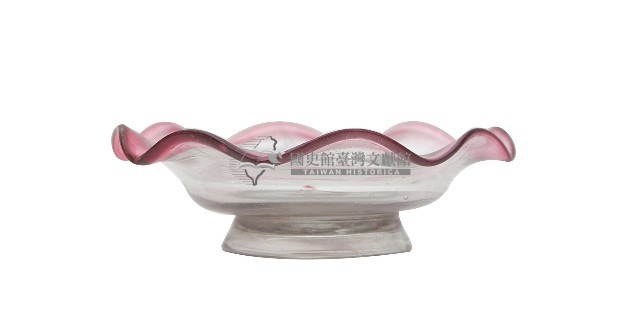淡粉色透明花型花口盆藏品圖，第2張