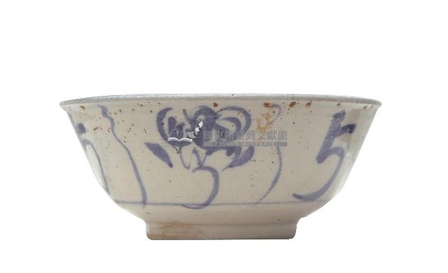 青花開光花草梵文碗藏品圖，第2張