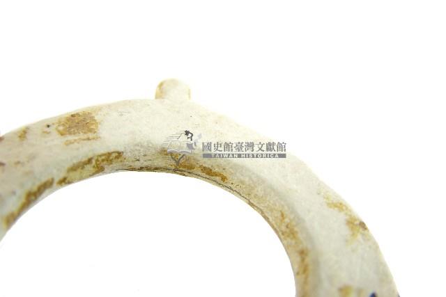 帶四突起玦形耳飾藏品圖，第2張