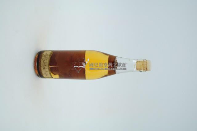 PURE GRAPE WINE樣品透明玻璃小型酒瓶藏品圖，第2張