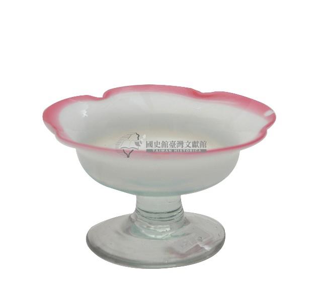 粉紅色菱口高腳玻璃碗藏品圖，第2張