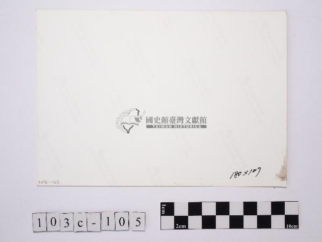 黃則修攝牆面藏品圖，第2張