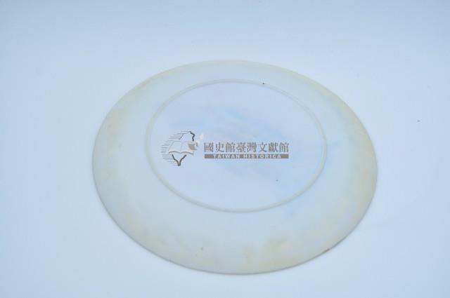 彩繪至聖先師紋塑膠盤藏品圖，第2張