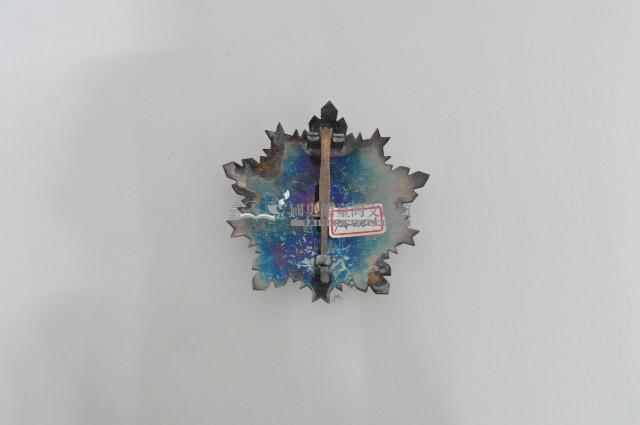 三等寶鼎勳章藏品圖，第2張