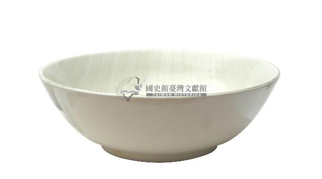 彩繪詩文梅樹紋缽藏品圖，第2張