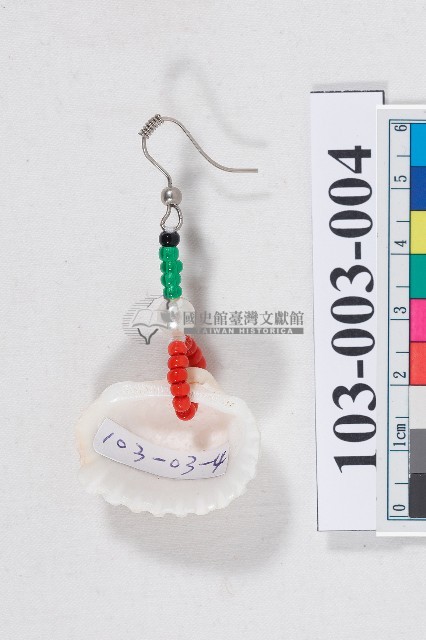 布農族男耳飾藏品圖，第2張