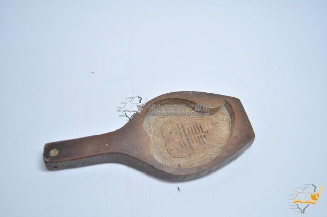 木胎仙桃壽字紋製糕模具藏品圖，第2張