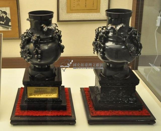 中華日報獎盃藏品圖，第2張