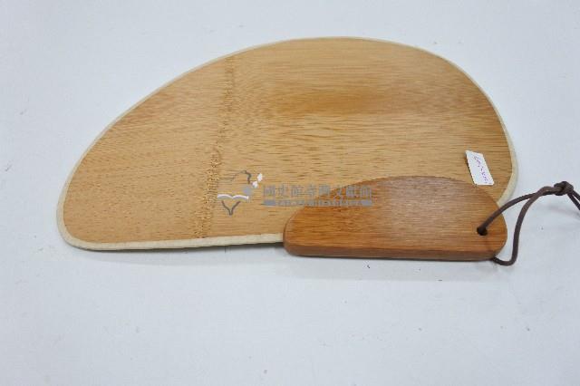 臺灣文獻館所製作的臺灣文物紀念扇藏品圖，第2張