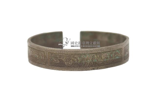 金屬製吉祥刻紋手環藏品圖，第2張