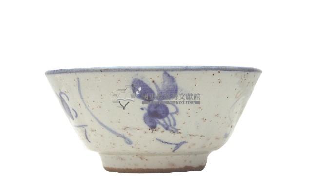 青花開光折枝花卉紋碗藏品圖，第2張