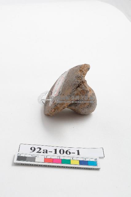 陶製圓形蓋鈕（殘）藏品圖，第2張