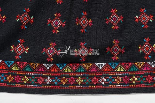 卑南族女子外裙藏品圖，第2張