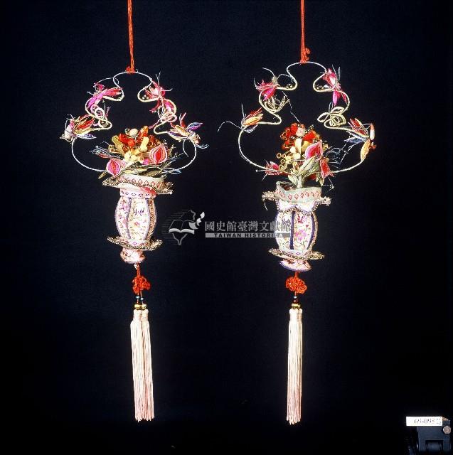 纏絲花朵針繡花籃〈一對〉藏品圖，第2張