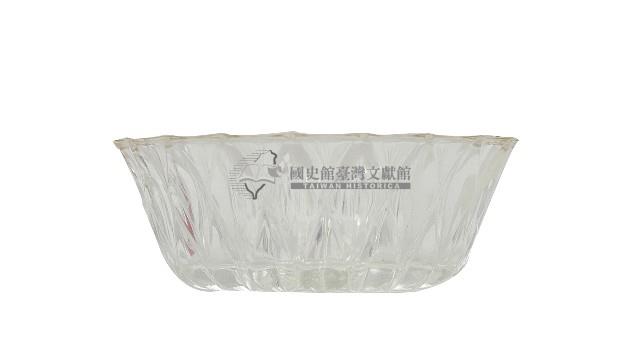 蓮瓣型花口玻璃缸藏品圖，第2張