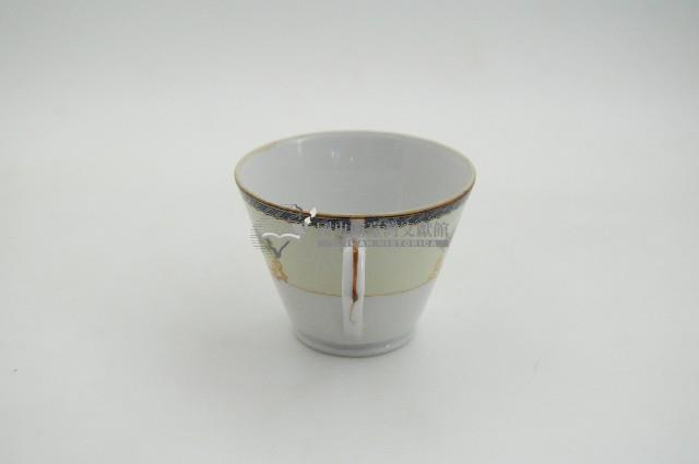 醬口五彩貼花折枝花卉紋咖啡杯藏品圖，第2張