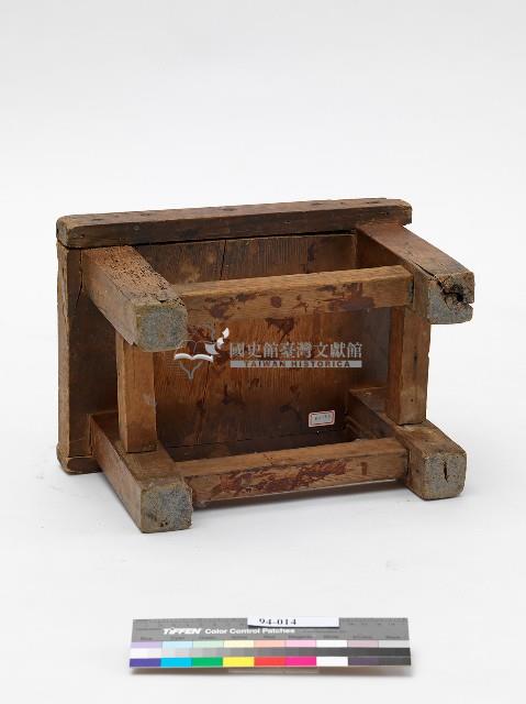 木製方形小型矮凳藏品圖，第2張