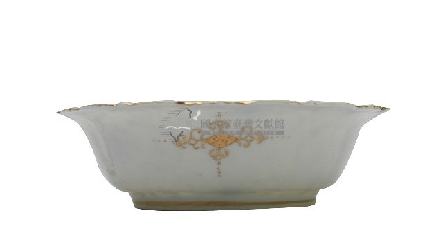 描金纏枝花卉雜寶紋白釉玻璃碗藏品圖，第2張