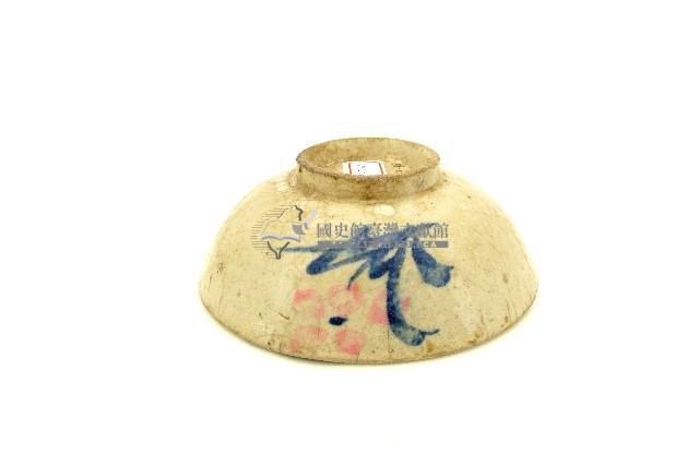 釉上彩折枝花卉紋碗藏品圖，第2張