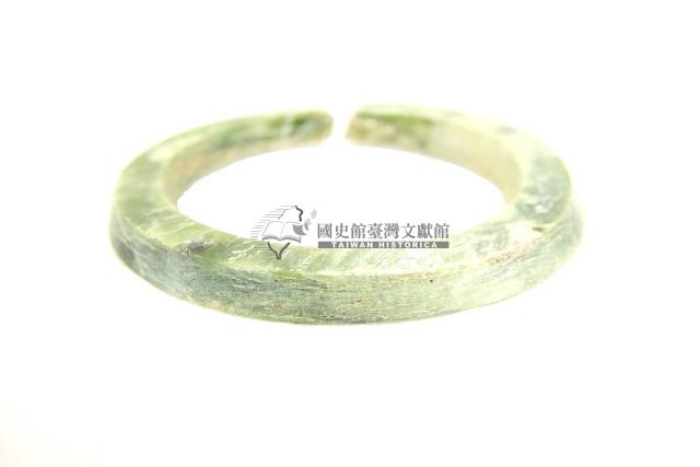 環狀玦型耳飾藏品圖，第2張