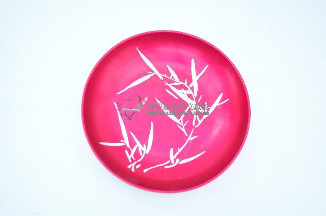 紅地白竹葉紋鋁製疊藏品圖，第2張
