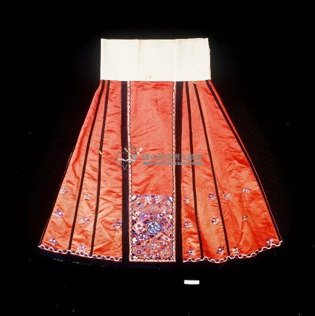 蝴蝶繡馬面裙藏品圖，第2張