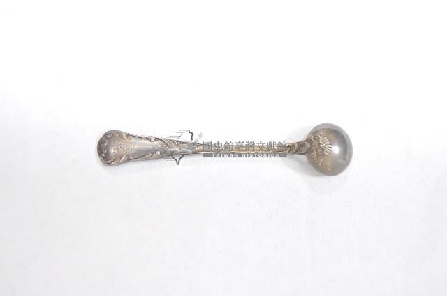 銀質府徽紋圓口湯匙藏品圖，第2張