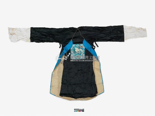 黑色白鶴繡樣戲服藏品圖，第2張