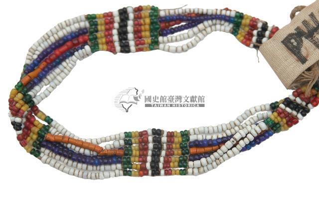 排灣族多彩串珠項鍊藏品圖，第2張