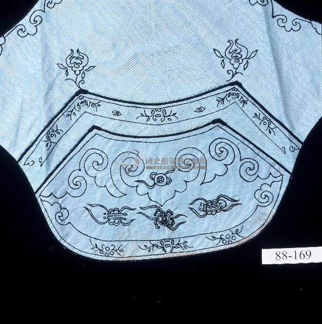 客家刺繡雙層口袋式肚兜藏品圖，第2張