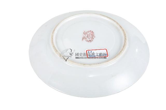 淡黃色邊印花彩繪三花卉紋瓷盤藏品圖，第2張